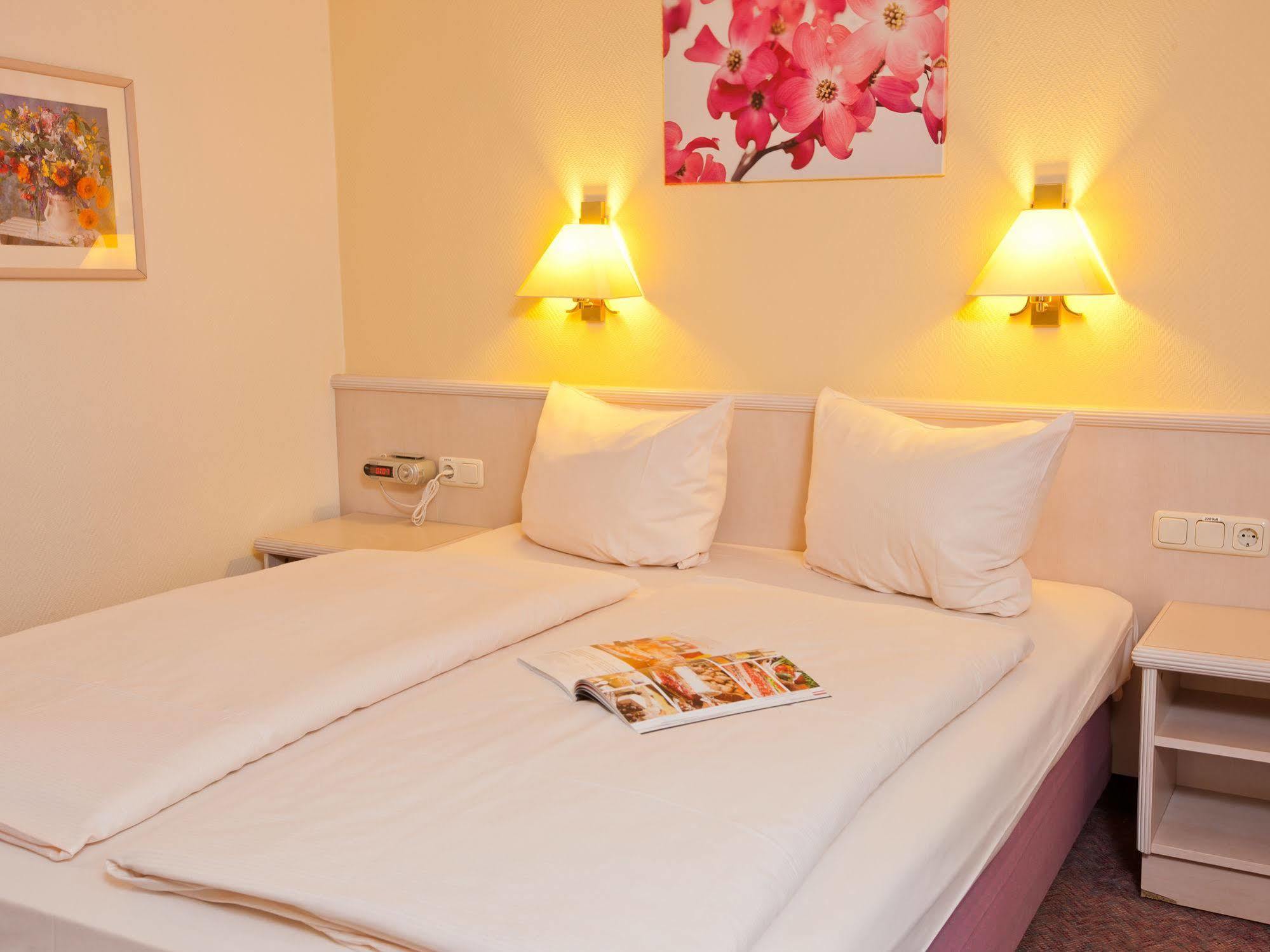 Hotel Traube Ruedesheim Rüdesheim am Rhein Εξωτερικό φωτογραφία